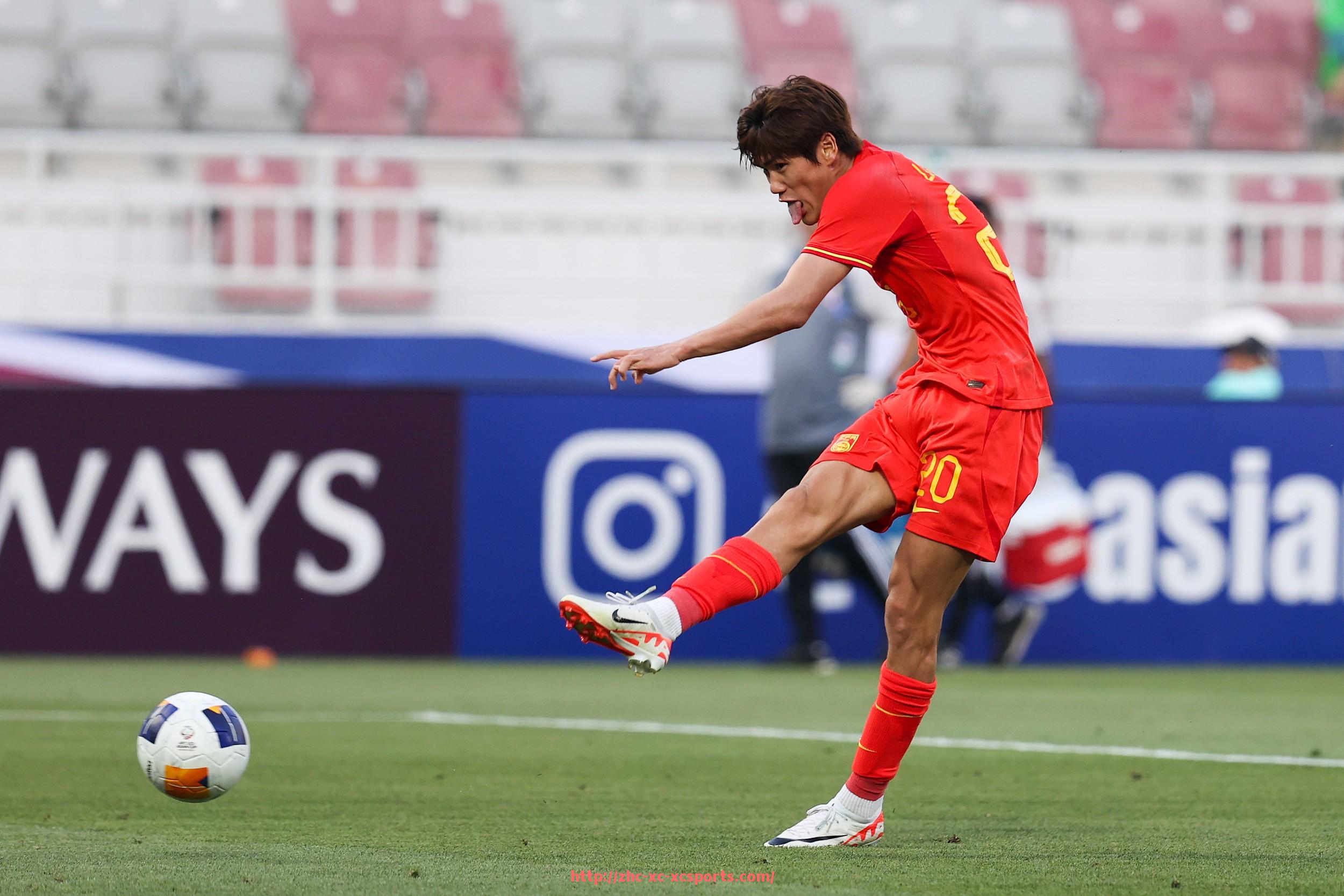 杏彩体育-法甲赛季突破球员盘点及其对球队战绩的重要贡献